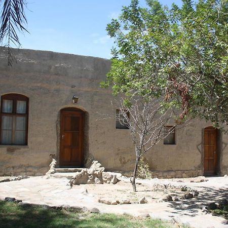 Fort Sesfontein Lodge & Safaris Ngoại thất bức ảnh
