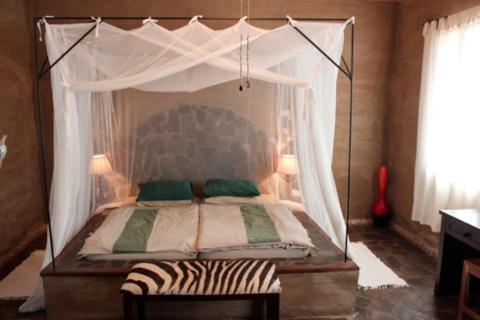 Fort Sesfontein Lodge & Safaris Ngoại thất bức ảnh