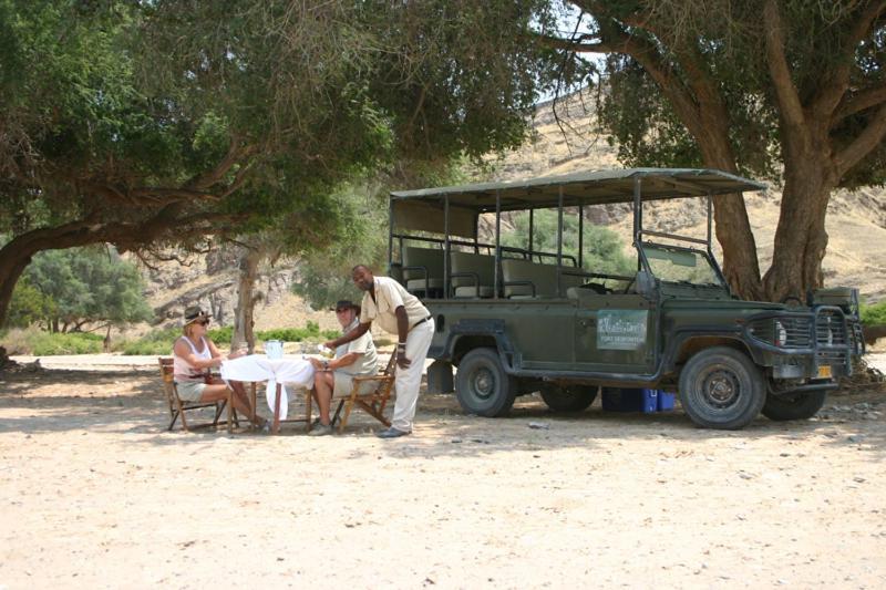 Fort Sesfontein Lodge & Safaris Ngoại thất bức ảnh